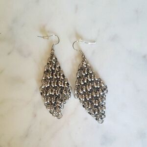 Silvertone Chain Maile Earrings